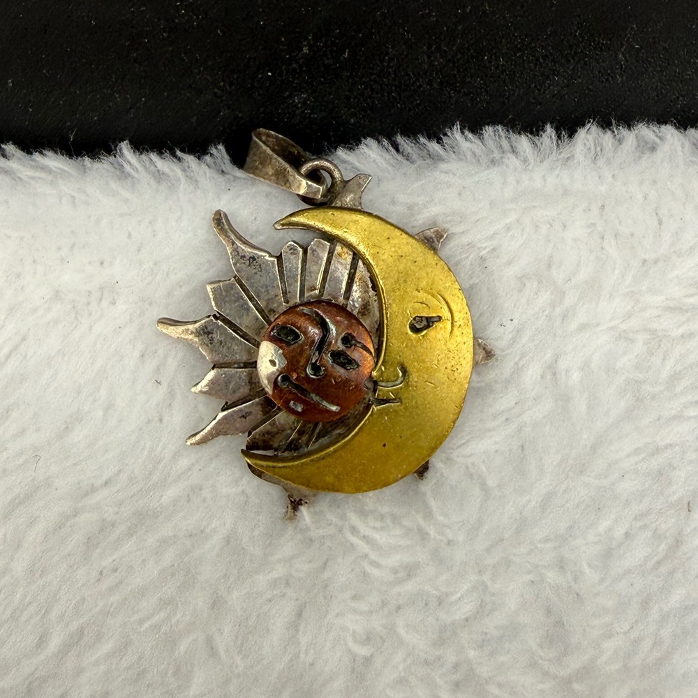 Vintage Taxco Mexico 925 Sun Moon Pendant Celestial - Picture 4 of 8